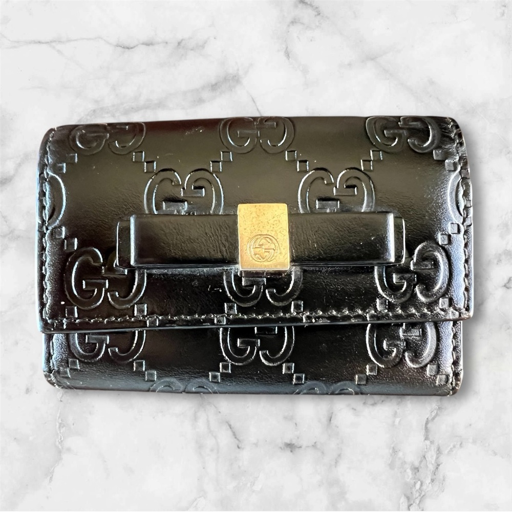 Gucci Guccissima Ribbon 6-ring key case.  NWOT